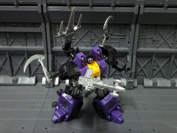 Maiden Japan Junkticon Blasters   New Images Show Armed Up Action Figures  (3 of 32)